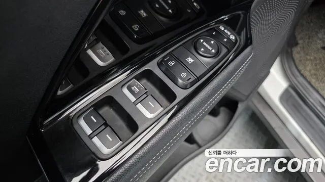 Kia Niro — фото 13