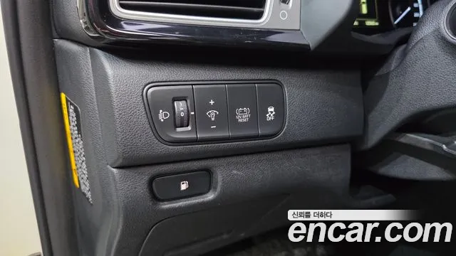 Kia Niro — фото 14