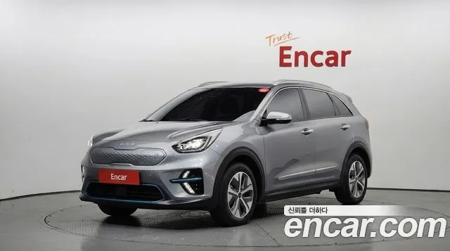 Kia Niro — фото 1