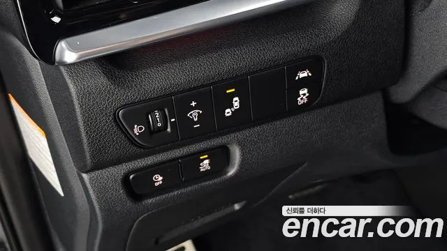 Kia Niro — фото 20