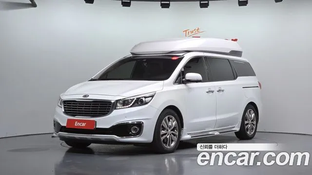 Kia Carnival — фото 1
