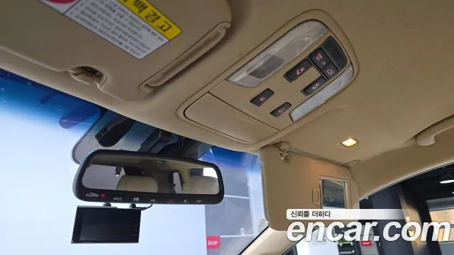 Kia Carnival — фото 18