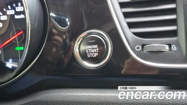 Kia Carnival — фото 20