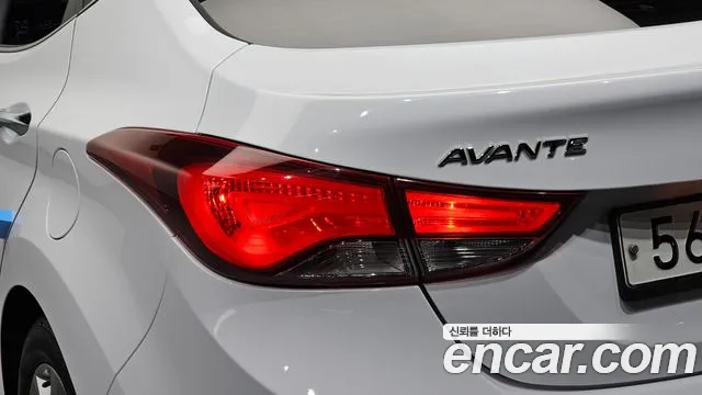 Hyundai Avante — фото 23