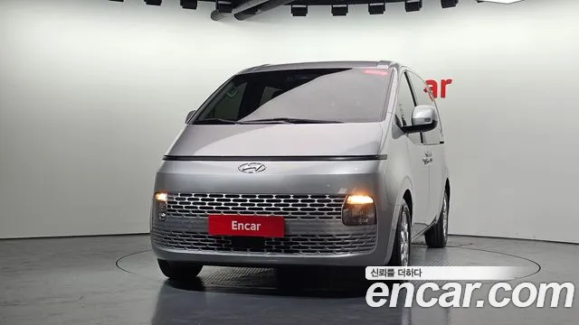 Hyundai Staria — фото 2