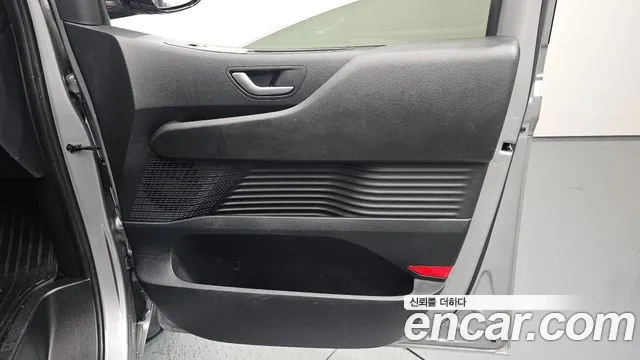 Hyundai Staria — фото 24