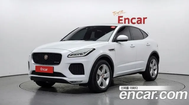Jaguar E-PACE — фото 1