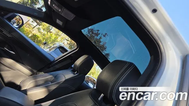 Jaguar E-PACE — фото 18
