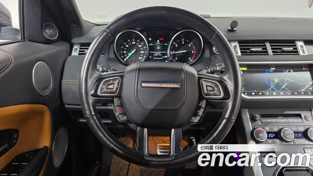 Land Rover Range Rover Evoque — фото 12
