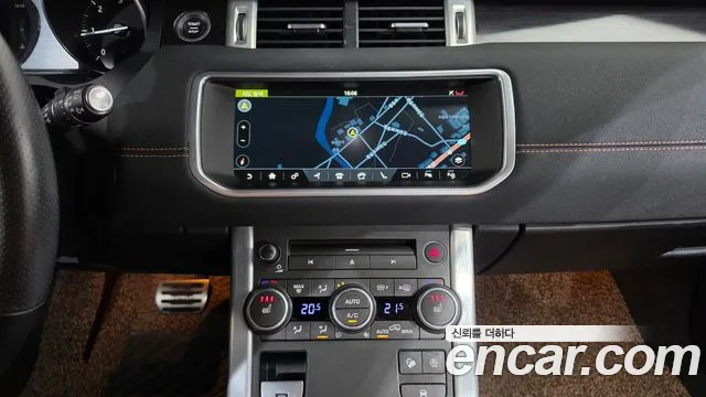 Land Rover Range Rover Evoque — фото 13