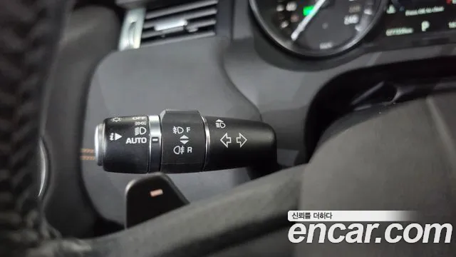 Land Rover Range Rover Evoque — фото 15