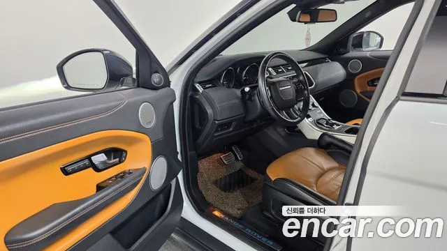 Land Rover Range Rover Evoque — фото 10