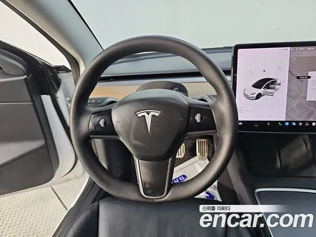 Tesla Model 3 — фото 9