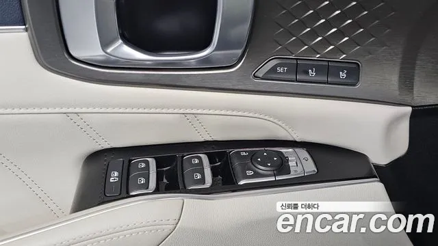 Kia Sorento — фото 12