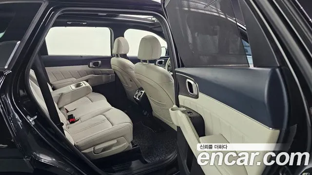 Kia Sorento — фото 28