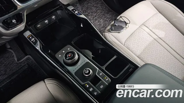 Kia Sorento — фото 9