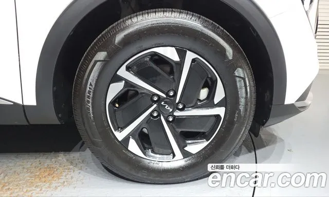 Kia Sportage — фото 21