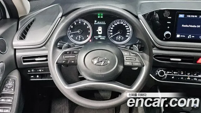 Hyundai Sonata — фото 13