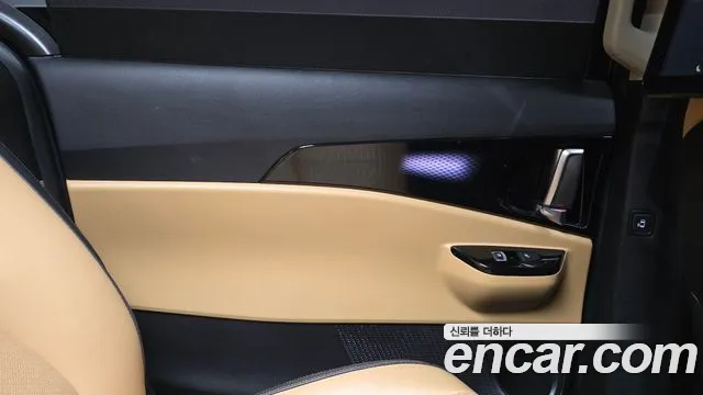 Kia Carnival — фото 25
