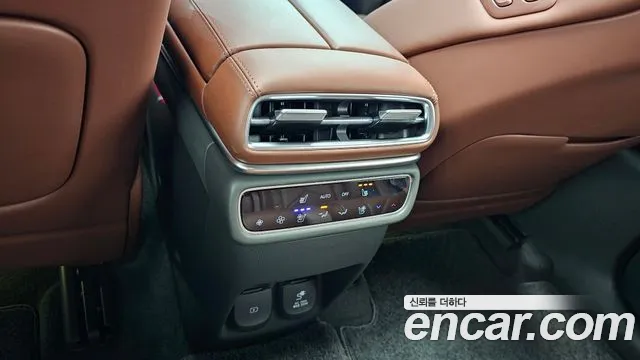 Genesis GV80 — фото 17