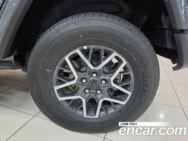 Jeep Wrangler — фото 16