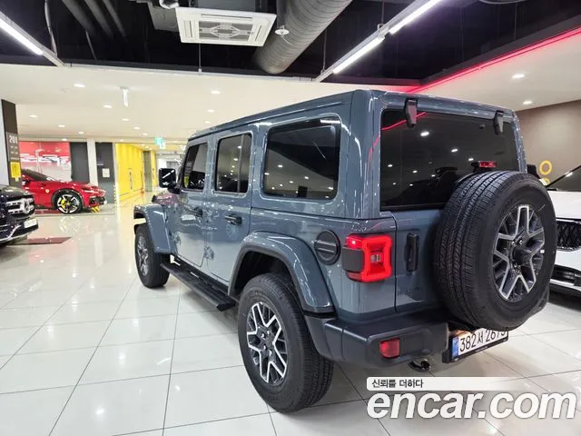 Jeep Wrangler — фото 4