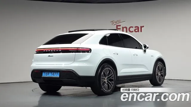 Porsche Macan — фото 1