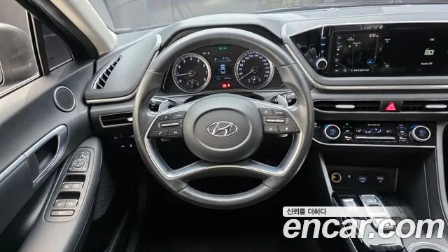 Hyundai Sonata — фото 12