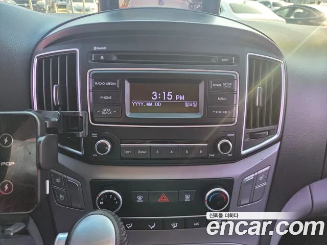 Hyundai Starex — фото 11