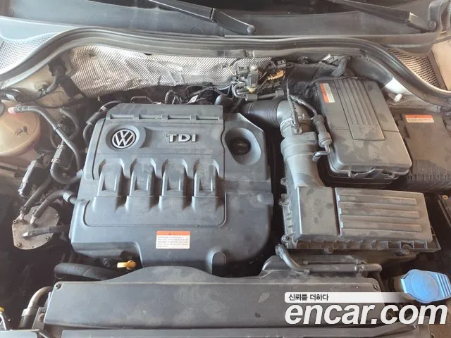 Volkswagen Tiguan — фото 6