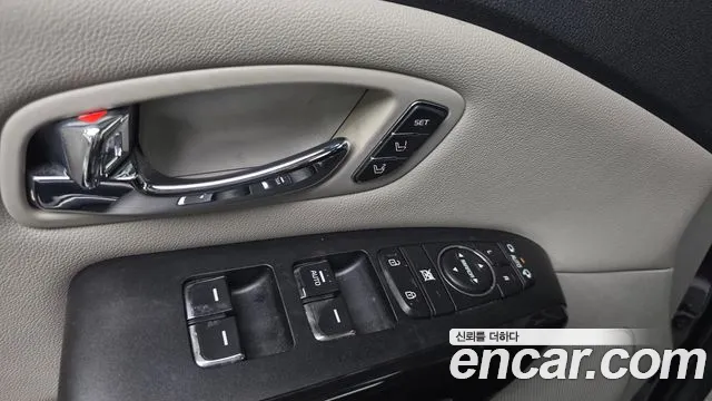 Kia Carnival — фото 28