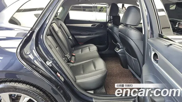 Hyundai Grandeur — фото 11