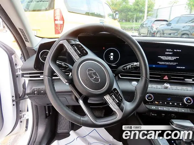 Hyundai Avante — фото 12