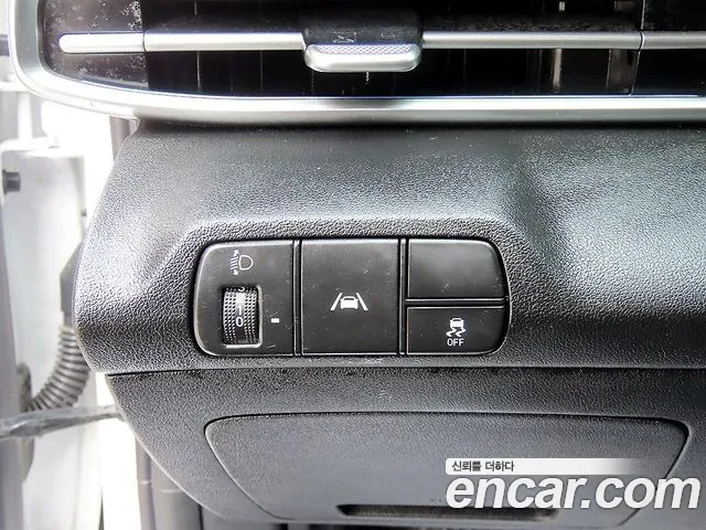 Hyundai Avante — фото 14