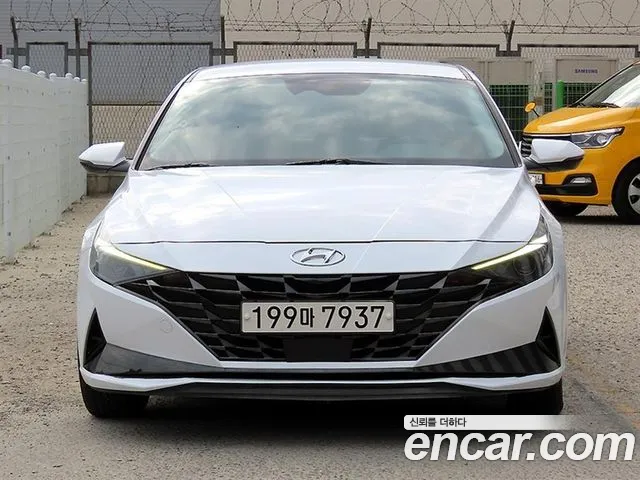 Hyundai Avante — фото 3