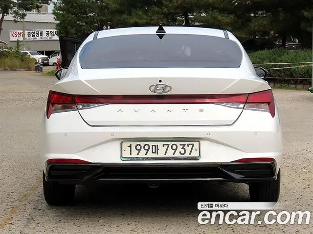 Hyundai Avante — фото 4