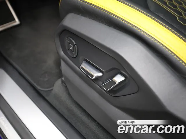 Lamborghini Urus — фото 12