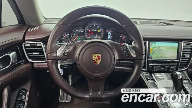 Porsche Panamera — фото 13