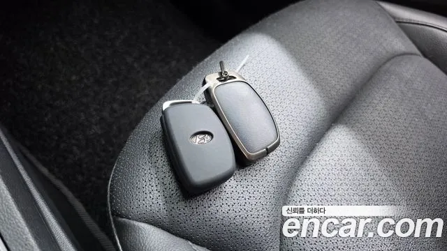 Hyundai Avante — фото 15