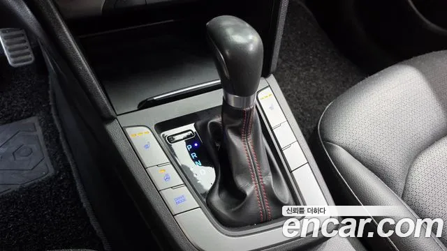 Hyundai Avante — фото 9