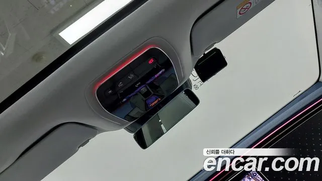 Mercedes-Benz EQE — фото 16
