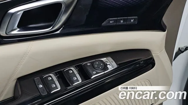 Kia Carnival — фото 13
