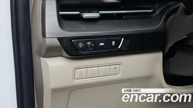 Kia Carnival — фото 15