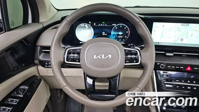 Kia Carnival — фото 17