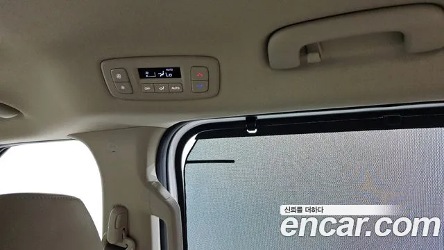 Kia Carnival — фото 33