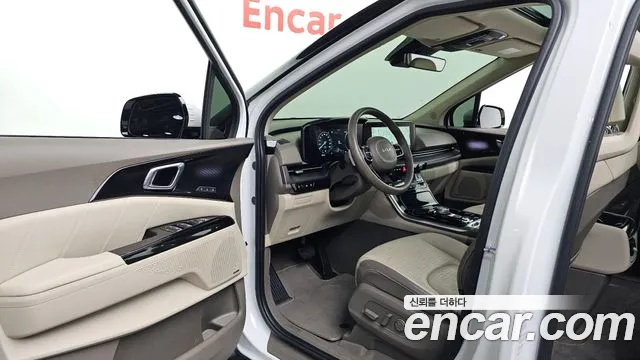 Kia Carnival — фото 10