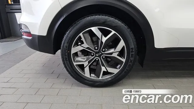 Kia Sportage — фото 5