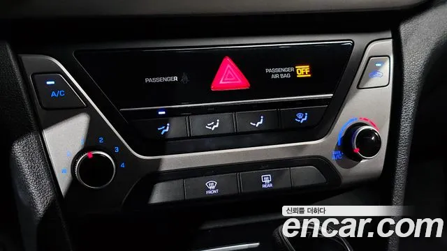 Hyundai Avante — фото 16