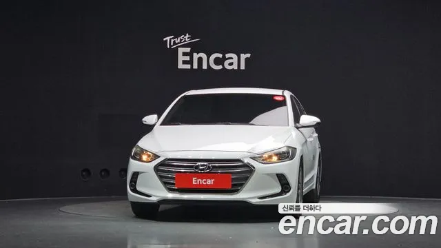 Hyundai Avante — фото 3