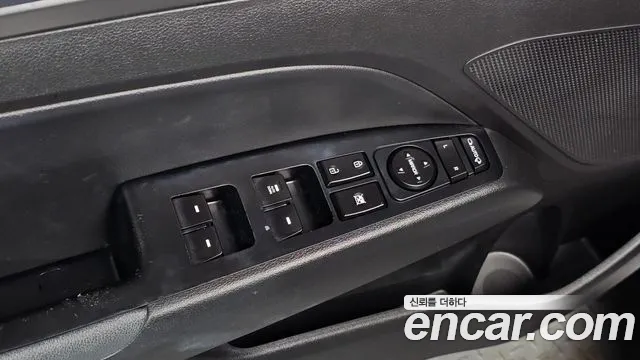 Hyundai Avante — фото 31